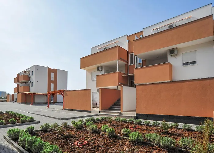 Stunning In With Wifi * Нин